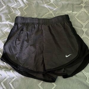 heather grey nike shorts